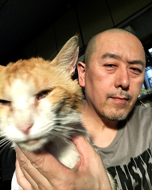 頑張るシャイなおっさん 54歳 おっさんレンタル