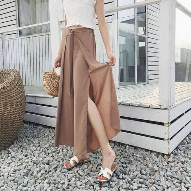 ワイドパンツ コーデ レディース 30代 40代 代 きれいめ 韓国風 大人 お洒落 上品 通勤 Ol カジュアル 大きいサイズ ゆったり 体型カバー 着やせ ワンカラー オフィス 春秋 ワンピの里