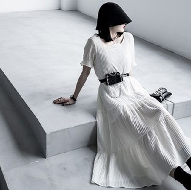 レディース ワンピース 春 夏 半袖 変形ネックティアードワンピース ティアード マキシロング丈 変形ネック フェミニン ガーリー 大人カジュアル カジュアル 春夏 モード女子 モード系女子 モード スタイリッシュ モダン クール ブラック ホワイト S Lサイズ Uki Uki