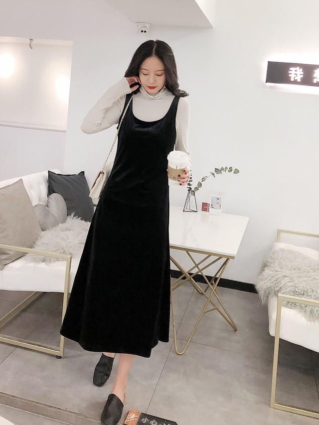 ノースリーブベルベットワンピース ベルベット 秋 冬 春 コーデ 膝下 ロング ラウンドネック 黒 Select Shop Skry スクリー ノースリーブベルベットワンピース ベルベット 秋 冬 春 コーデ 膝下 ロング ラウンドネック 黒 Select Shop Skry スクリー