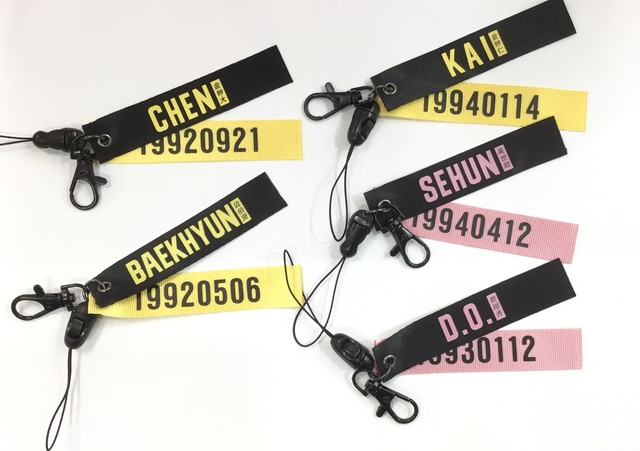 Exo ネームストラップ キラキラ韓流商店