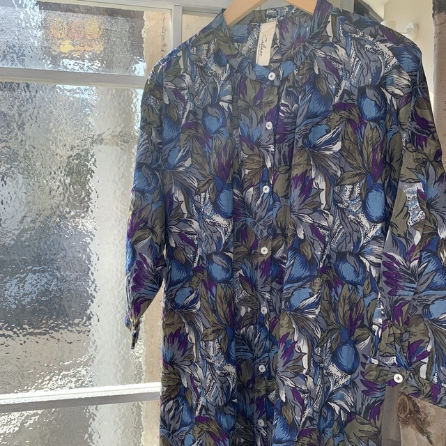 トロピカルフラワープリント スタンド衿ワンピース Caliner カリネ Ss2door