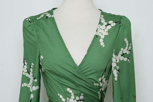 Op4 送料無料 人気no 1 リゾートワンピース 膝下ワンピース ロングワンピース ミドル丈ワンピース 綺麗色ワンピース グリーンワンピース 緑ワンピース 春服 春ワンピース デート 女子会 イベント フェス 記念日 長袖ワンピース 七分袖ワンピース フレアワンピース V