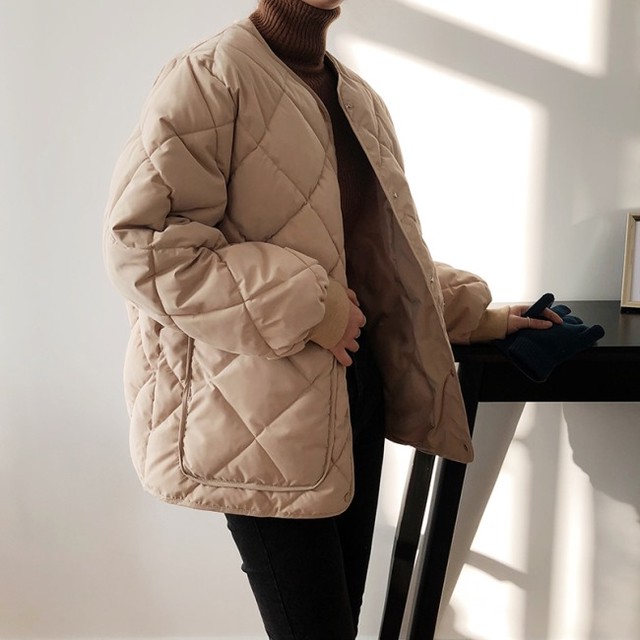 ノーカラー キルティング ジャケット ダウン 冬服 レディース アウター 韓国 ファッション 冬 中綿ダウン ゆったり オーバーサイズ ダウンジャケット ノーカラーダウン 上品 大人コーデ 冬アウター レディース 黒 白 ネイビー Vestito
