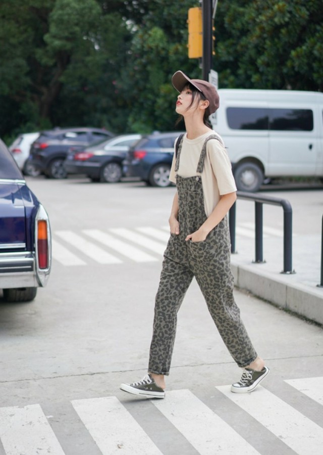 レオパード柄オーバーオール レディース ファッション オールインワン サロペット ヒョウ柄 豹柄 レオパード アニマル柄 ワンピース カジュアル 脚長効果 お洒落 可愛い かっこいい お出かけ 女子会 デート デイリー 韓国 ママ スポーティ 43 Sayurio レディース