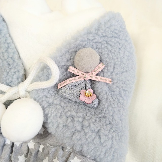 冬のガーリーコーデワンピース Xs Xl 犬服 犬の服 犬 服 裏地モコモコ あったかい ワンピース スナップボタン 着脱しやすい 犬服しろっぷ Syrup