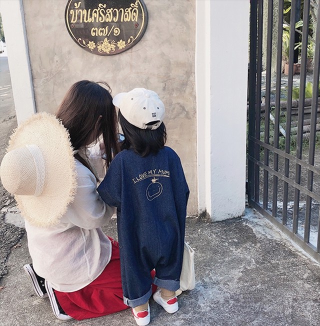 デニム ロンパース ジャンプスーツ つなぎ 作業服 可愛い 男の子 女の子 子供服 キッズ ベビー 80 90 100 110 1 ロールアップ バックプリント ボタン ゆったり カバーオール Laff Store For Baby Kids ベビー キッズ 子供服 ショップ情報 配送スケジュール要確認