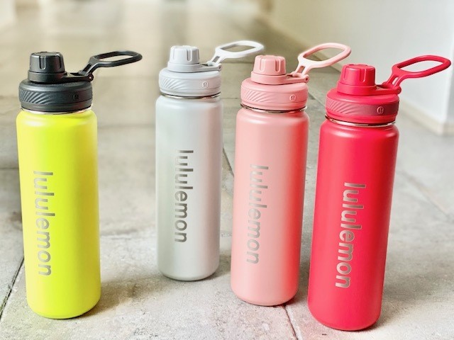 Lululemon ルルレモン ウォーターボトル 710ml ボトル ステンレスボトル マグボトル マイボトル 水筒 保冷 おしゃれ シンプル 真空断熱 滑りにくい ステンレス 運動 ヨガ ピラティス ジム トレーニング アウトドア レジャー キャンプ 海 ギフト プレゼント Puahawaii
