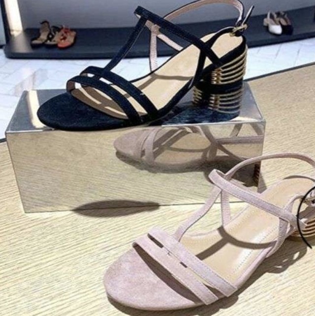 ベーシック サンダル T字ストラップ ヒール アンクルストラップ