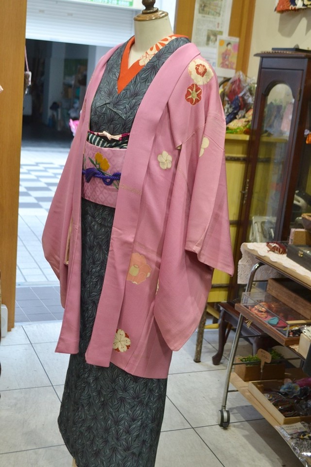 【未使用品】銘仙着物 正絹 ボーダー antique kimono A-1142