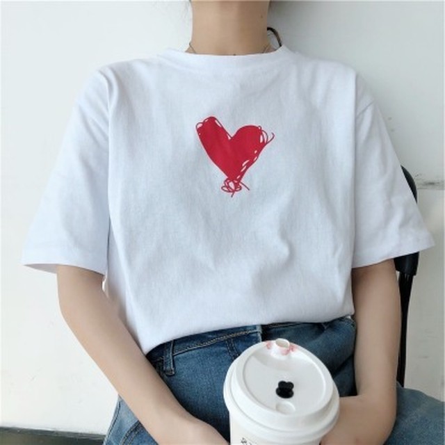 真っ赤なハートtシャツ 色違いでお揃いにどうですか Kufu