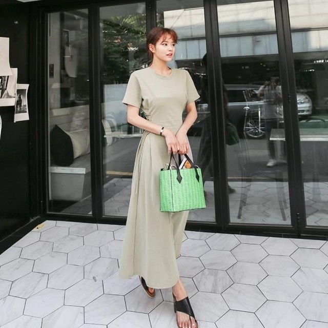 ワンピース Tシャツワンピース ロング サイドレースアップ ウエストマーク 半袖 無地 カジュアル ロング丈 ミモレ丈 シンプル ラウンドネック 可愛い おしゃれ 春 夏 秋 オルチャン 大人 代 30代 40代 デート お出かけ 女子会 旅行 レディース 韓国 韓国ファッション