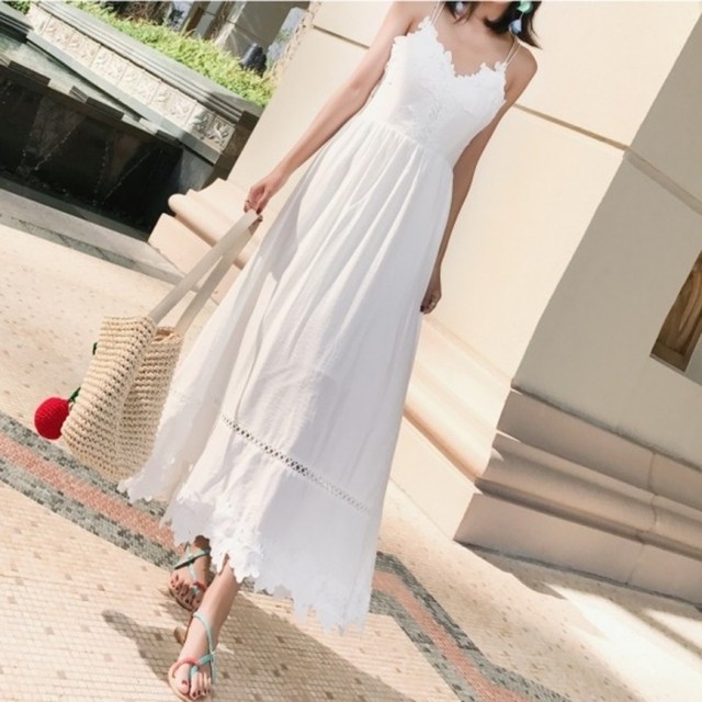リゾートワンピース バックオープン クロス ボヘミアン花柄ドレス レディース ワントーン 白 夏 Vネック マキシ丈 Af4053 Raxia ラクシア
