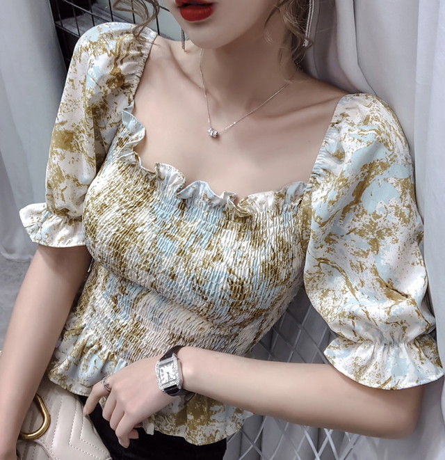 大きいサイズ レディース トップス 夏 シャツ ブラウス 半袖 ベルスリーブ スクエアネック フリル ショート丈 シャーリング フローラル シフォン シャツ 上品 エレガント きれいめ おしゃれ お出かけ デート 通勤 オフィス 通学 旅行 普段着 ブルー グリーン Hf