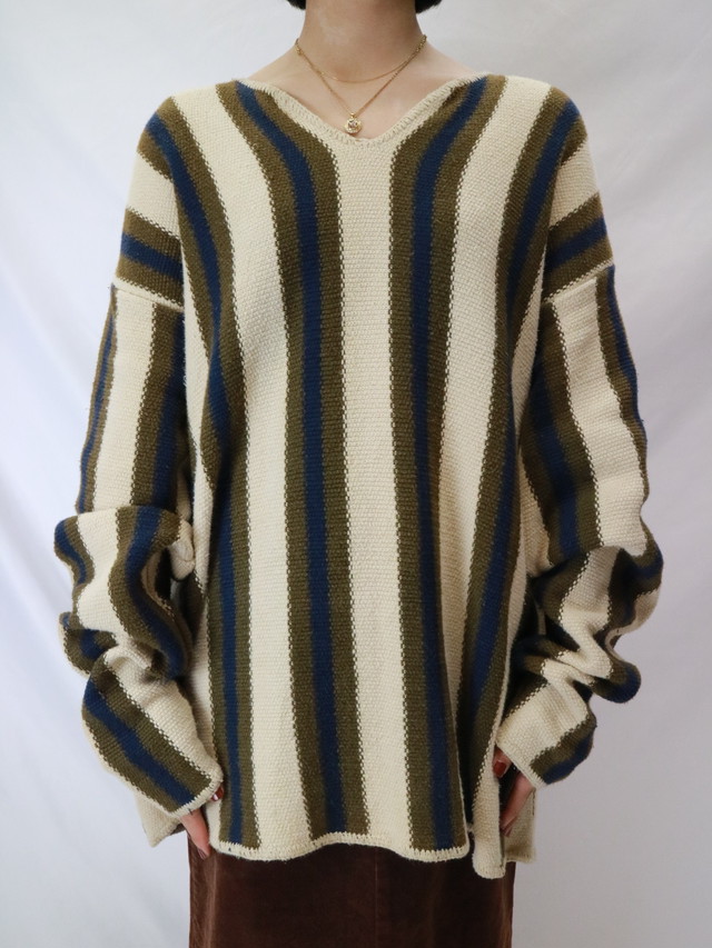 v neck over size knit【0258】