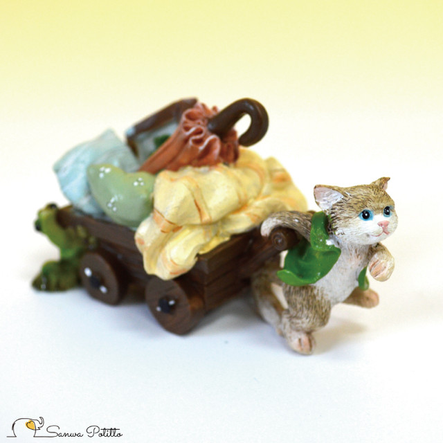 茶トラ猫 ねこ ネコ レトロ アンティーク風 荷車 猫とカエル 置物 オブジェ プレゼント ギフト かわいい ミニチュア Eva 高さ約5cm 三和ポチット