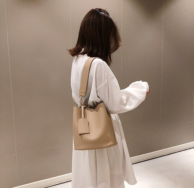 バケツバッグ ショルダーバッグ ハンドバッグ 2way バッグ 0u A La Mode バッグ専門店