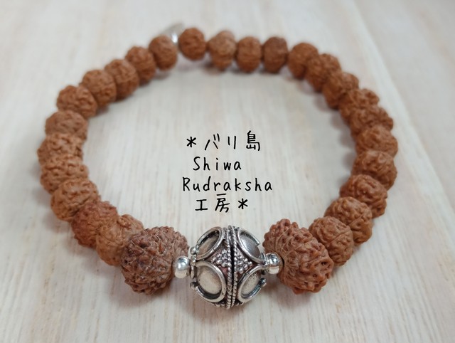 １１面ハヌマーン３個付け 愛と強靭な精神 ガムラン風ロンデル ブレスレット Shiwa Rudraksha