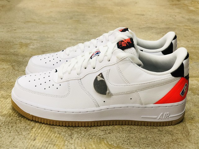 Air Force 1 07 Lv8 Nba ナイキ エア フォース 1 07 エレベイト Nba ホワイト ホワイト ブライトクリムゾン Ct2298 101 Inception