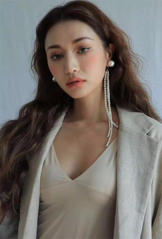 即納 Earring14 ビッグ フェイクパール アシンメトリー ロング ピアス Milky Honey ミルキーハニー