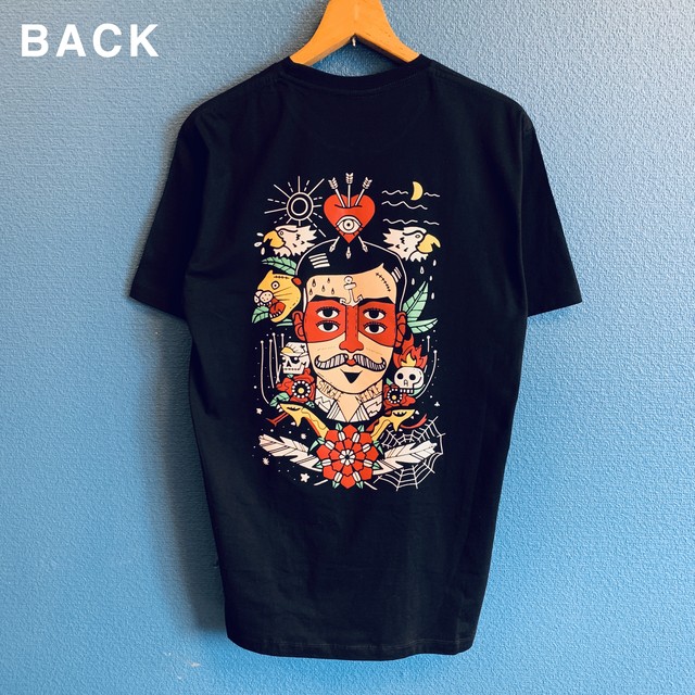 4つ目の紳士のTシャツ