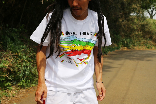 ONE LOVE T-Shirts