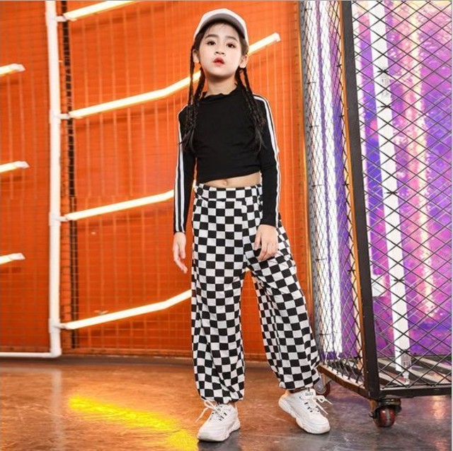 予約商品 キッズダンス衣装 10着以上で15 Off ライン入りハイネック長袖トップス キッズダンス衣装 モノトーン衣装 発表会衣装 女の子 ヒップホップ衣装 X0156 ダンス衣装の子供服tinygang