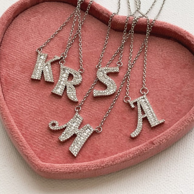 【Cat & Parfum】Kira Kira Initial Necklace