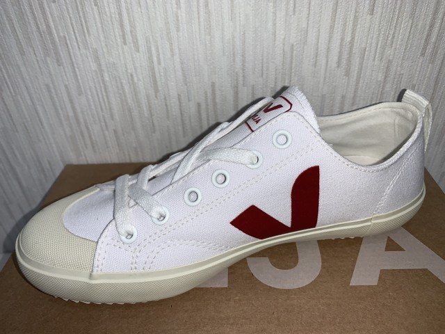 VEJA(O)NOVA CANVAS WHITE MAESALA 20%OFF