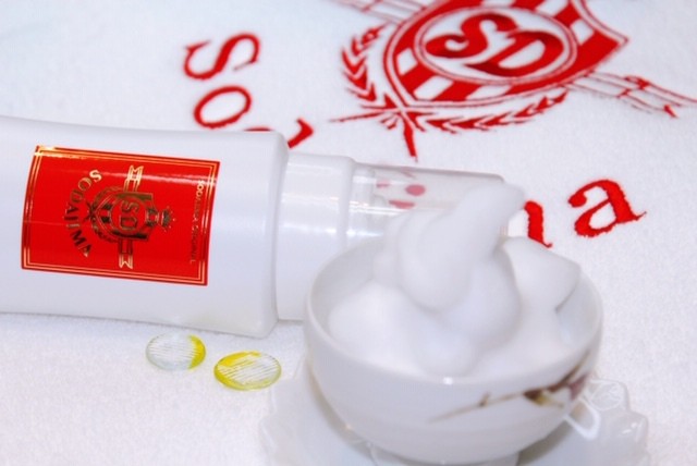 sd105 朝の洗顔クレンジングフォーム 毛穴美白 くすみ改善 Sodajima化粧品オンラインshop