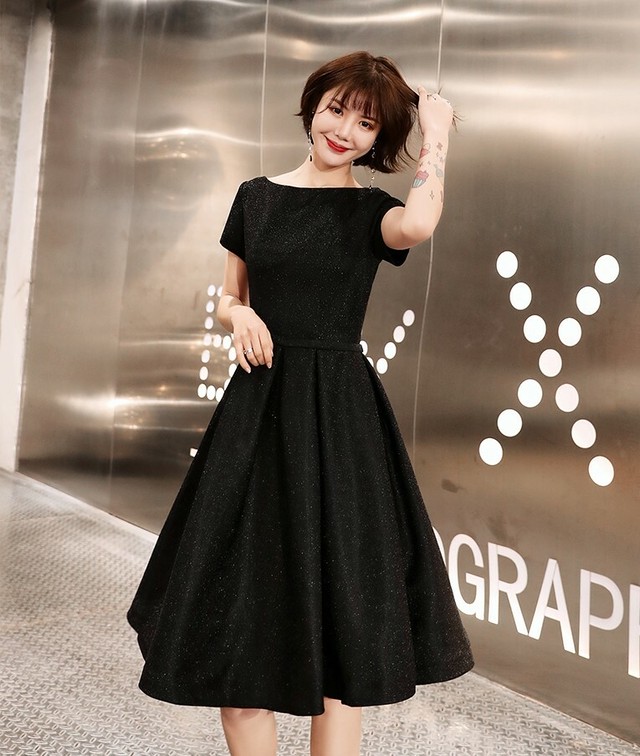 全2種 丈選べるワンピース ドレス ミニ丈 ひざ丈 半袖 ブラック シンプル ベーシック ラウンドネック ラメ 秋 冬 エレガント パーティ 上品 お食事会 結婚式 お呼ばれ 韓国 Like Fashion