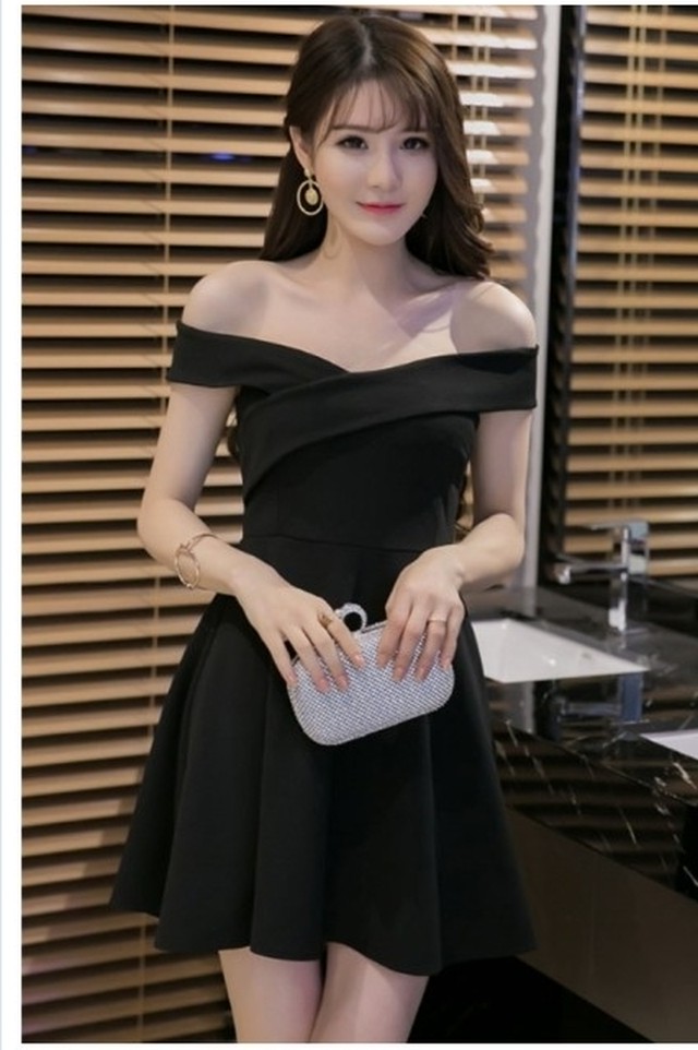 ボートネック ワンピース 夏 不規則ワンピース 着痩せ キャバドレス 韓国スタイル レディース 結婚式 セクシー パーティードレス ボート Basecamp49