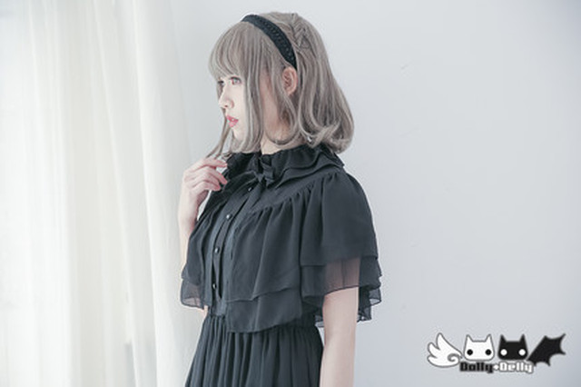 ガーリー ドール風 ケープ リボンタイ フリル シフォン 裾フリル 半袖 ロングワンピース クラシカル レトロ バウンド 7453 オフィスカジュアルとガーリーワンピース ブラウスのmeow24h ミャオトゥエンティフォーエイチ