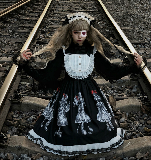 ロリータゴシック黒ダークjskワンピエプロンドレス Or ブラックシャツブラウス 眼帯 レトロ 包帯 春夏秋冬 ゴシック ゴスロリ Sm ワンピース 黒 靴 大きいサイズ タイツ ヘッドドレス スカート バイブル 雑誌 本 タイツ アクセサリー ミリロリ 甘ロリ クラロリ 和