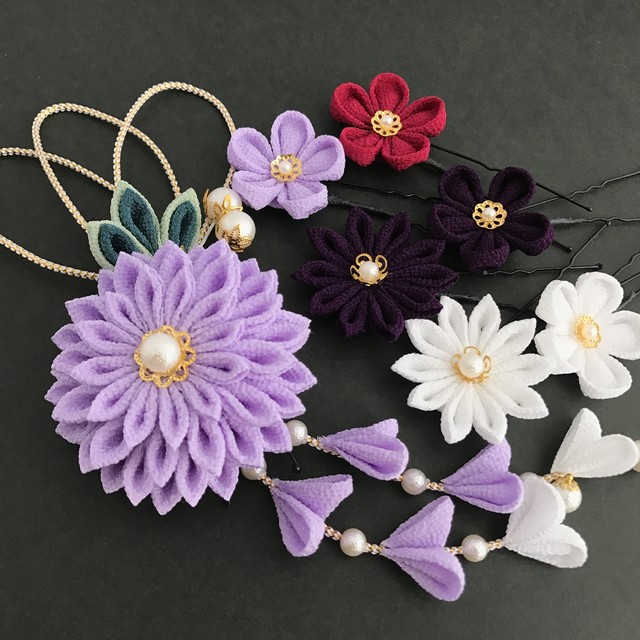 うす紫 江戸紫 白 ぼたん 着物 振袖 髪飾り つまみ細工 結婚式 成人式 卒業式七五三 はなふる