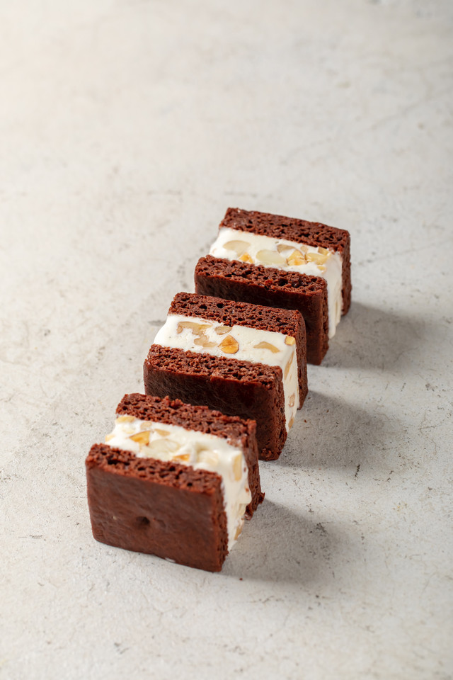 トリプルナッツブラウニーサンド 5個入り Gf Triple Nut Brownie Ice Sandwich 5 Pieces Vegan Patisserie Ain Soph 本来の自分に戻るアインソフ ビーガン ヴィーガン