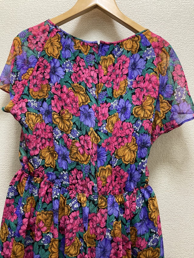 花柄 レトロワンピース 昭和レトロ フレアスリーブ おしゃれ 原色系 セレクト古着 おひさま洋品店 Online