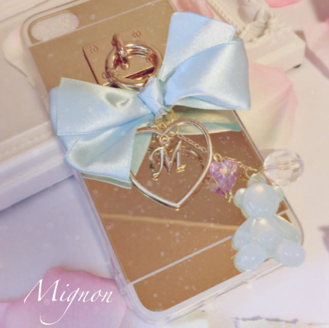 ハンドメイド Iphoneケース イニシャル 水色 Mignon