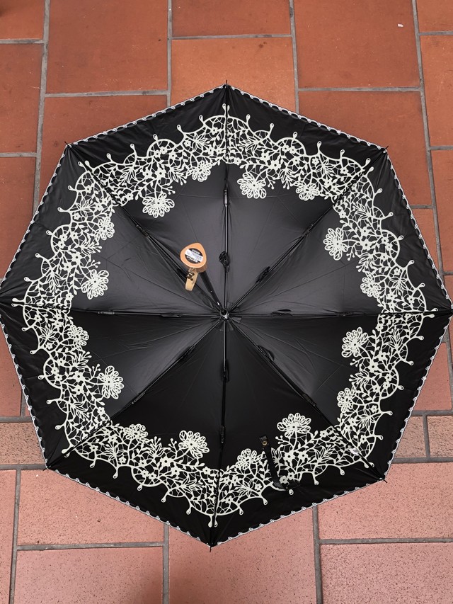 送料込 晴雨兼用傘 黒 日傘 Uvカット 折り畳み傘 遮光 遮熱 ギフト プレゼント 母の日 オカダ洋傘店 送料込 晴雨兼用傘 黒 日傘 Uvカット 折り畳み傘 遮光 遮熱 ギフト プレゼント 母の日 オカダ洋傘店