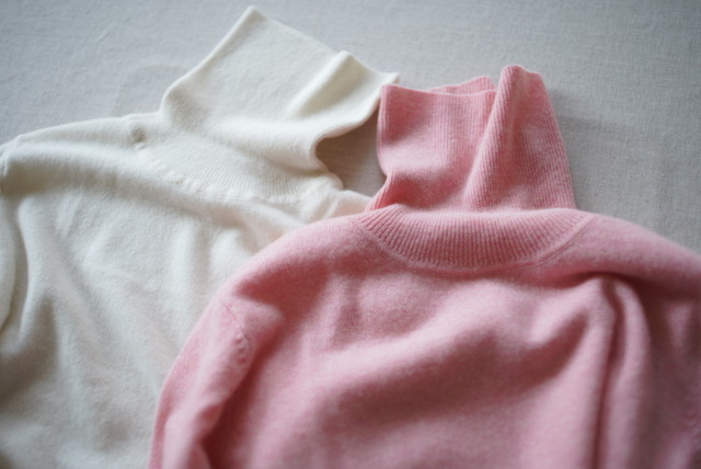 カシミヤ ニット タートル コーラルピンク ニット菊屋