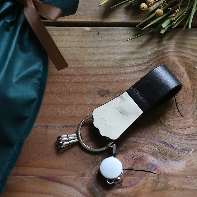 猫グッズ キーリング キーケース 本革 レザー カギ 鍵 猫 ネコ ねこ レディース メンズ プレゼント ギフト 父の日 Golden Pineapple