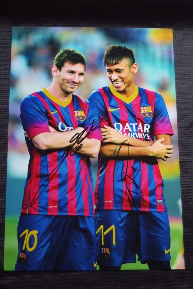 Messi Neymar Signed Photo メッシとネイマールの直筆サイン入りカラー写真 Celebcity