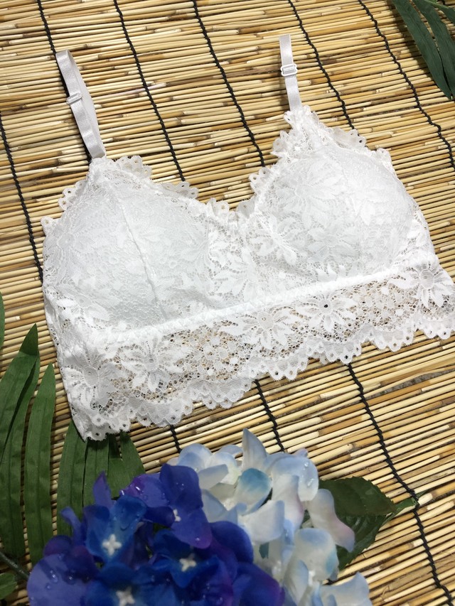 即納 白 レース インナー 見せブラ レース パット付きインナー パット付き楽ブラ 下着 ブラ Import Select Shop Angie S Chou Chou