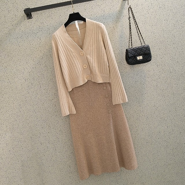 ニット セットアップ ツーピース シンプルコーデ マキシ丈 長めスリーブ 長袖 カーディガン 通勤 通学 女子会 デート お呼ばれ 秋冬 レディース秋冬 コーデ ヘビロテ コーデ 着回し カジュアル Uki Uki