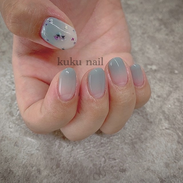 押し花ニュアンスネイル くすみブルー アシメ Kuku Nail