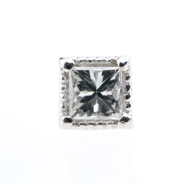 ◯ダイヤモンドパーチ◯天然ダイヤモンド〈無色〉◯プリンセスカット◯0.12ct◯PT900