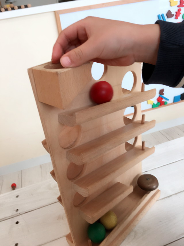 1歳からのおもちゃ 出産祝い ハウスクーゲルバーン 脳の発達を助けます 木のおもちゃとこどもの本専門店てんさらばさらてんさらばさら