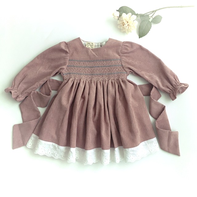 在庫80 100 スモッキングワンピース くすみピンク コーデュロイ Heart Spring スモッキングワンピースと可愛い子供服