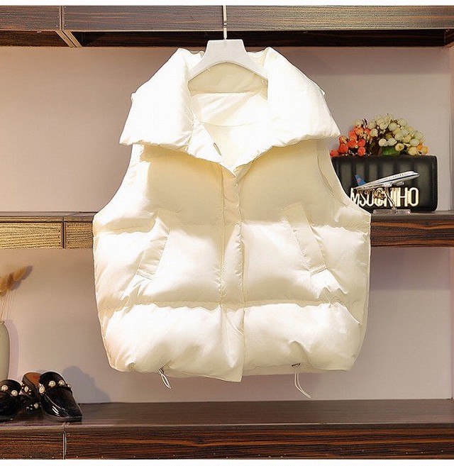 ベスト レディース ニットベスト 無地ニット リブニット ノースリーブ ショート丈 無地 ダウン ポケット付き 暖かい カジュアル 通勤 おしゃれ ホワイト 秋冬 ワンピの里