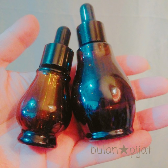 かわいい形の遮光瓶 スポイト型 アルコールok 30ml アロマ オイル ひょうたん しずく型 魔女 大人の天然石 アクセサリー材料パーツshop ぶらんぴじゃっと